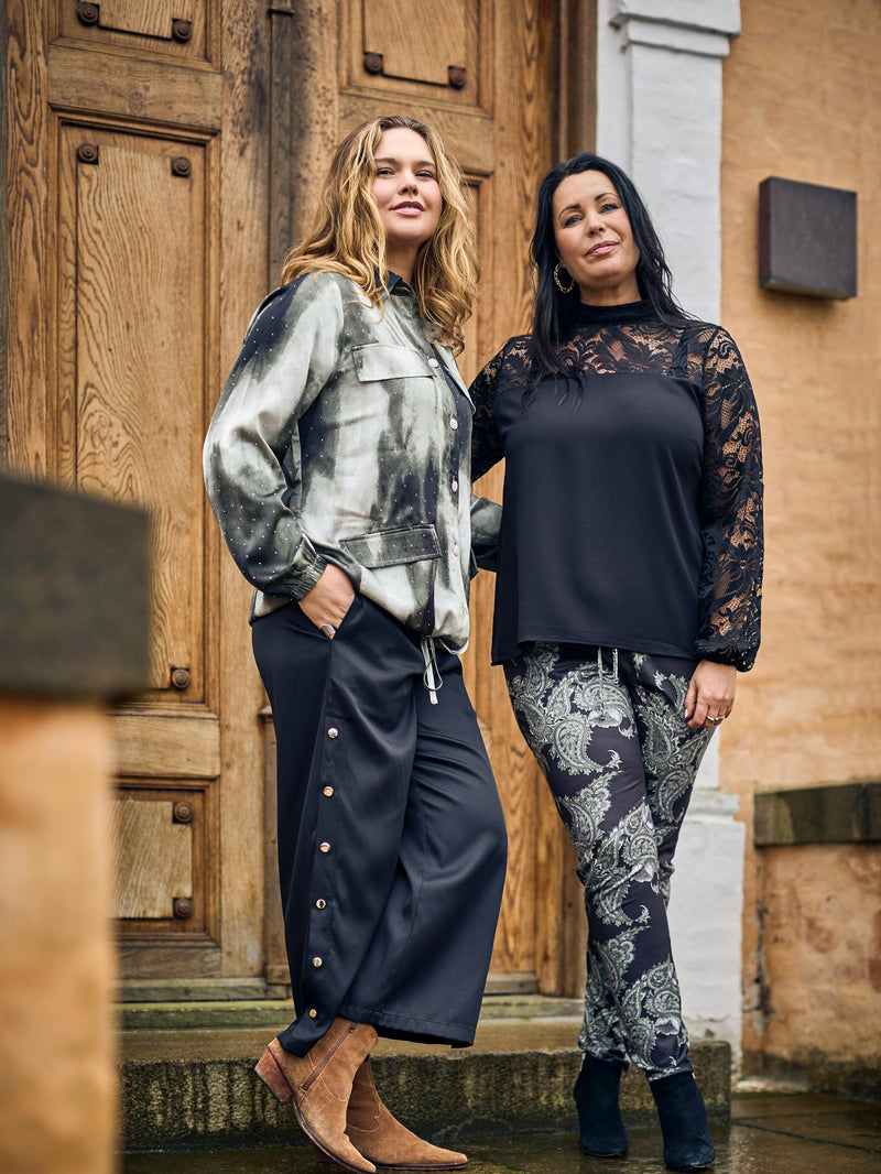 ZOEY SARA BLOUSE Blusen Schwarz